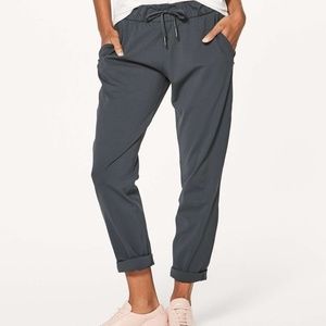Lululemon On The Fly Pant 28" Size 10